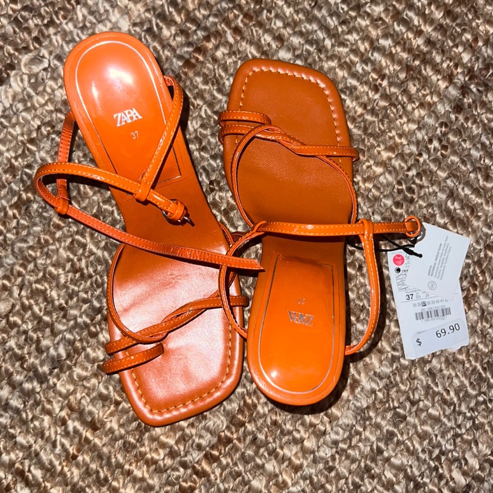 never worn zara heels